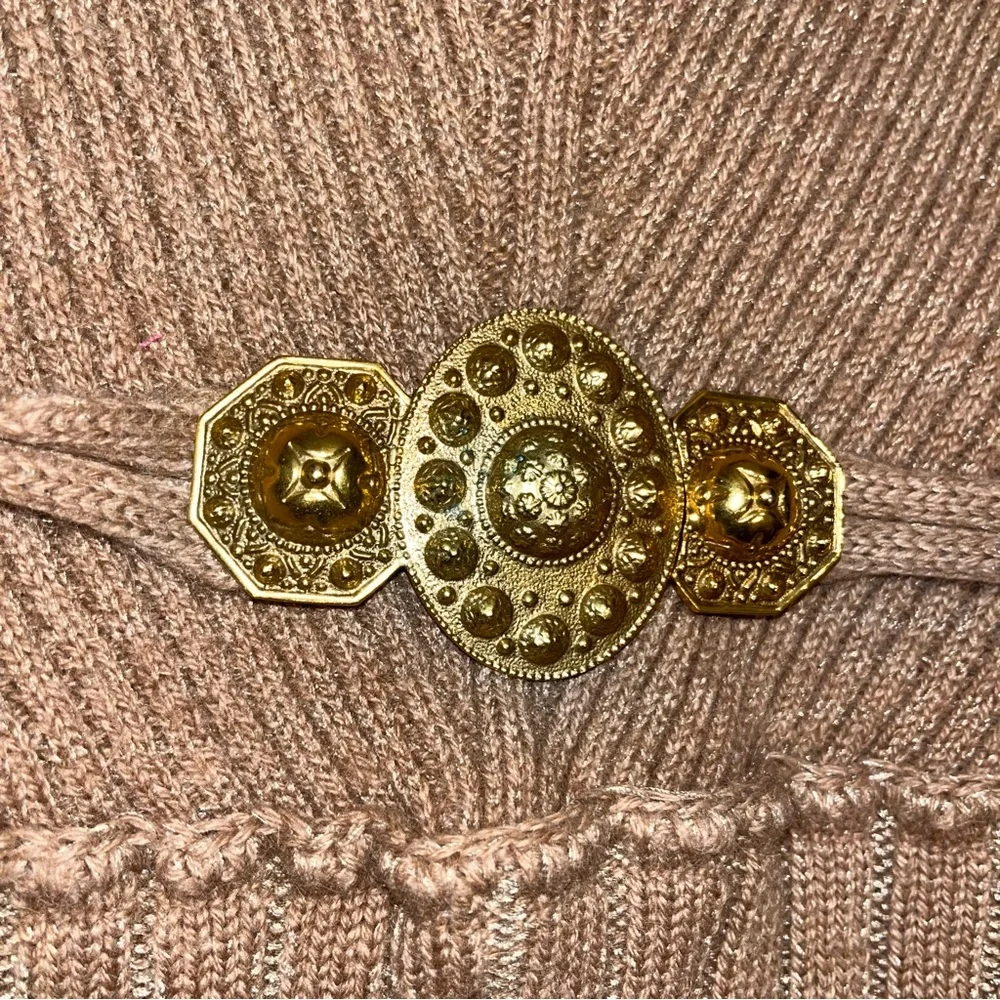 Roberto Cavalli Tan Sweater Camel Hair Belted Medallion V Neck 6 VTG Vintage 🟡